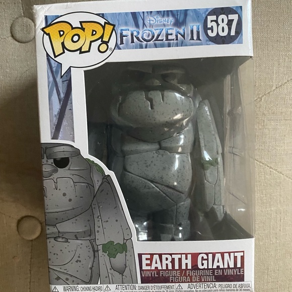 Frozen 2 Earth Giant Pop - Picture 1 of 2
